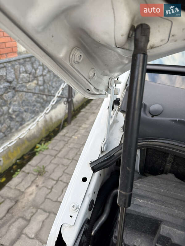 Минивэн Volkswagen Multivan 2015 в Красилове фото 86 Минивэн Volkswagen Multivan 2015 в Красилове