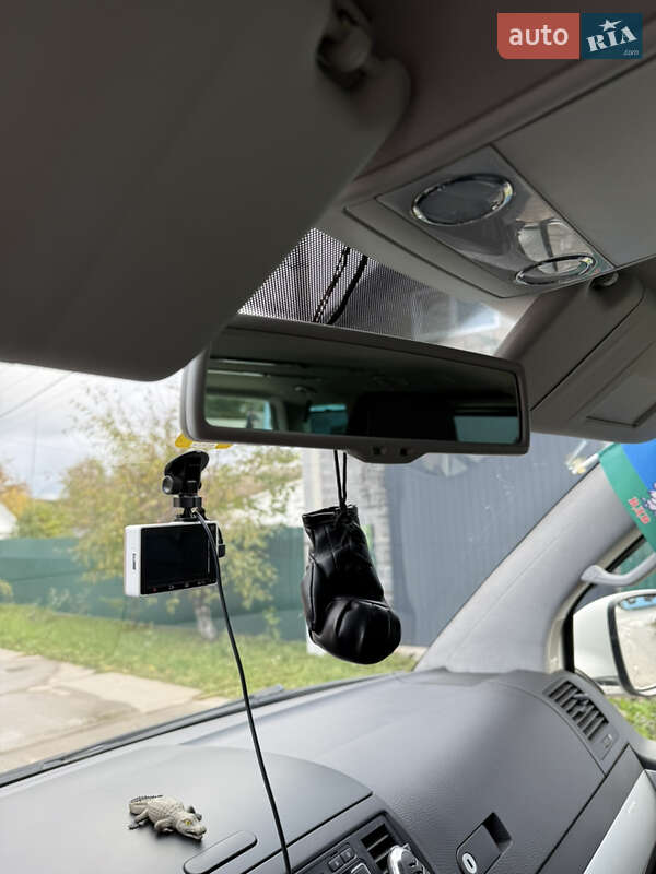 Минивэн Volkswagen Multivan 2015 в Красилове фото 98 Минивэн Volkswagen Multivan 2015 в Красилове