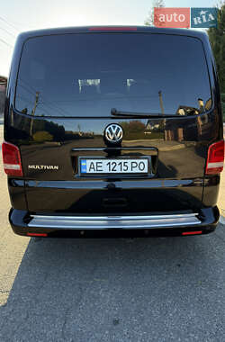 Мінівен Volkswagen Multivan 2012 в 
