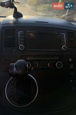 Мінівен Volkswagen Multivan 2012 в 