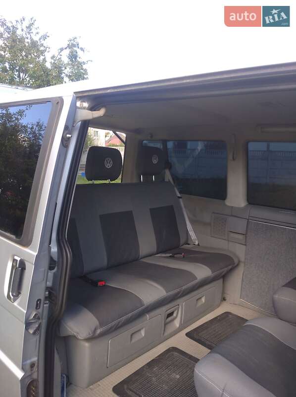 Минивэн Volkswagen Multivan 2002 в Киеве