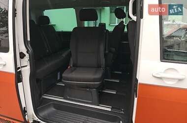 Мінівен Volkswagen Multivan 2016 в 