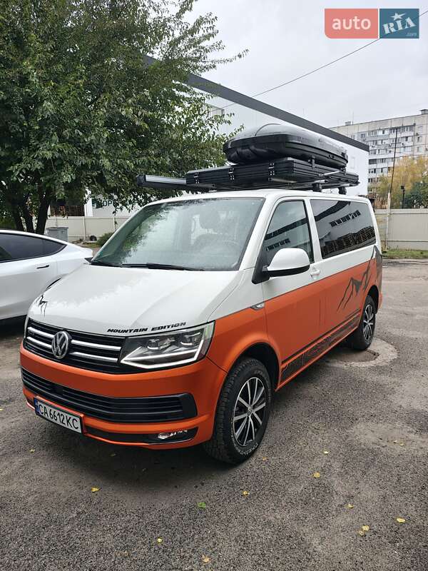Мінівен Volkswagen Multivan 2016 в Черкасах