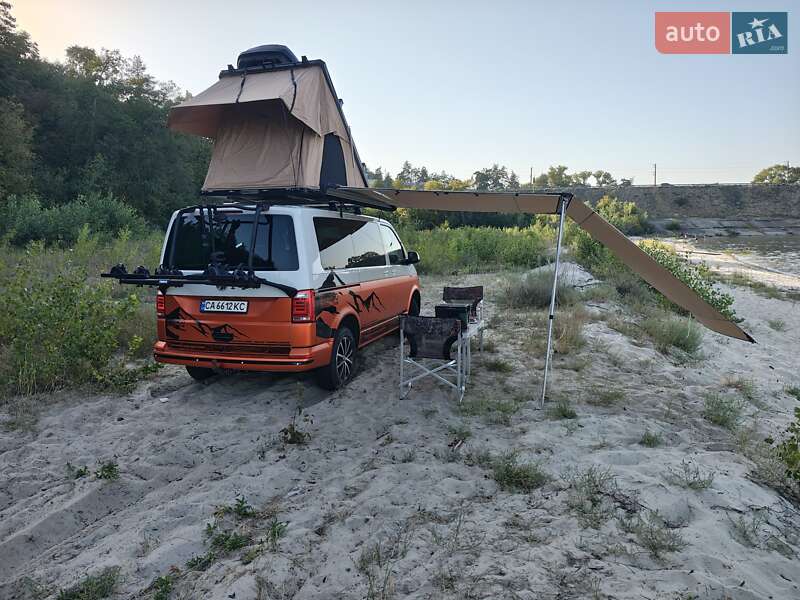 Мінівен Volkswagen Multivan 2016 в Черкасах