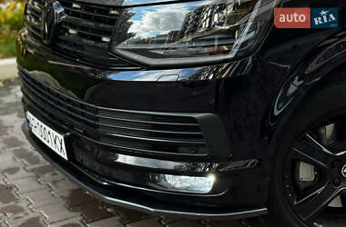 Минивэн Volkswagen Multivan 2019 в 