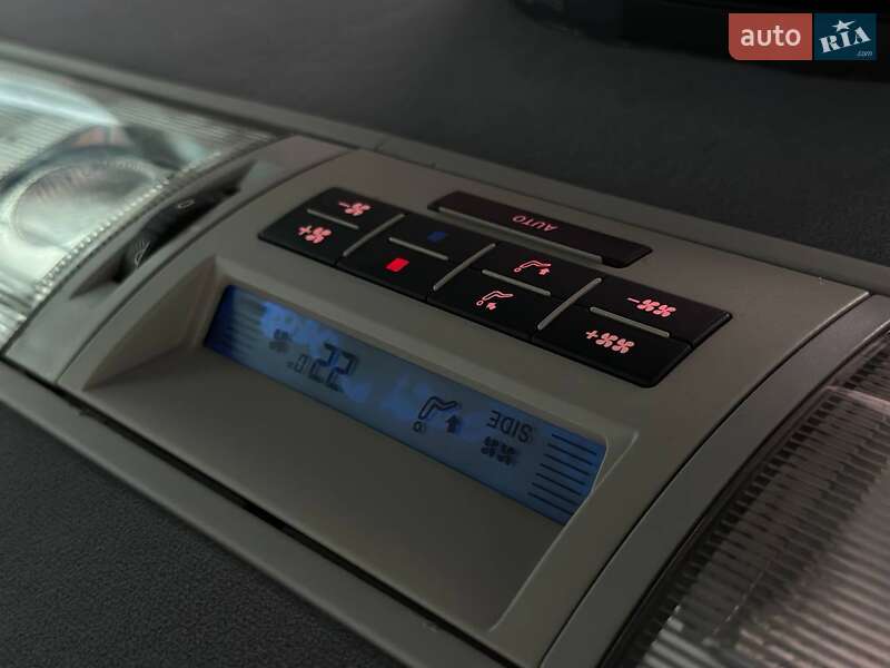 Мінівен Volkswagen Multivan 2006 в Києві