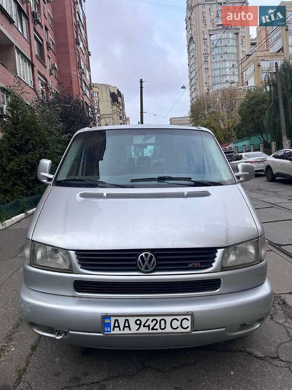 Мінівен Volkswagen Multivan 2001 в Києві