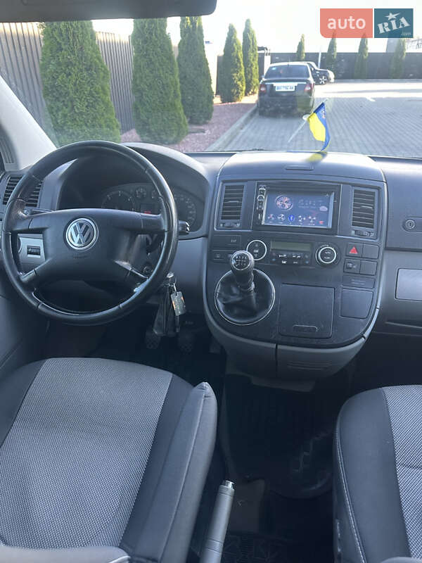 Мінівен Volkswagen Multivan 2005 в Тернополі