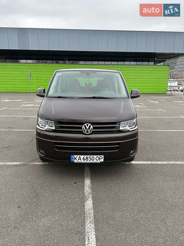Мінівен Volkswagen Multivan 2012 в Києві