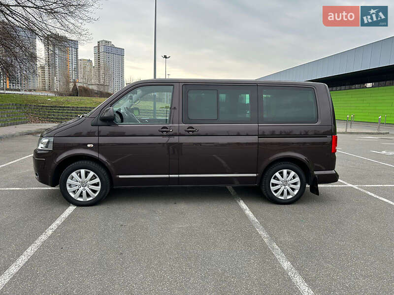 Мінівен Volkswagen Multivan 2012 в Києві