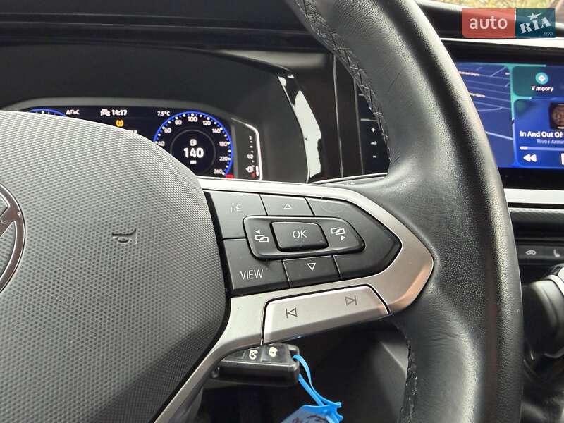 Мінівен Volkswagen Multivan 2022 в Жашківу