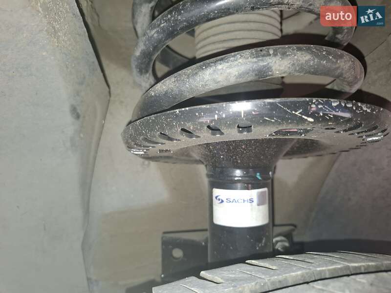 Минивэн Volkswagen Multivan 2004 в Николаеве фото 13 Минивэн Volkswagen Multivan 2004 в Николаеве