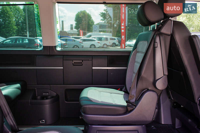 Мінівен Volkswagen Multivan 2020 в Житомирі