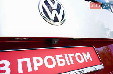 Минивэн Volkswagen Multivan 2020 в 