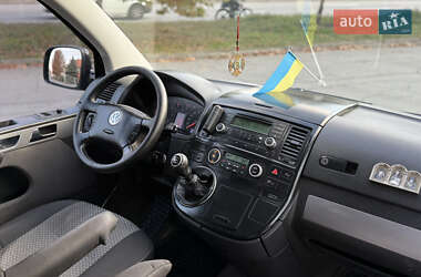 Мінівен Volkswagen Multivan 2004 в 