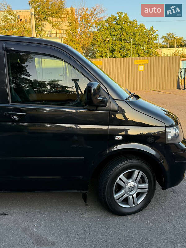 Мінівен Volkswagen Multivan 2009 в Харкові