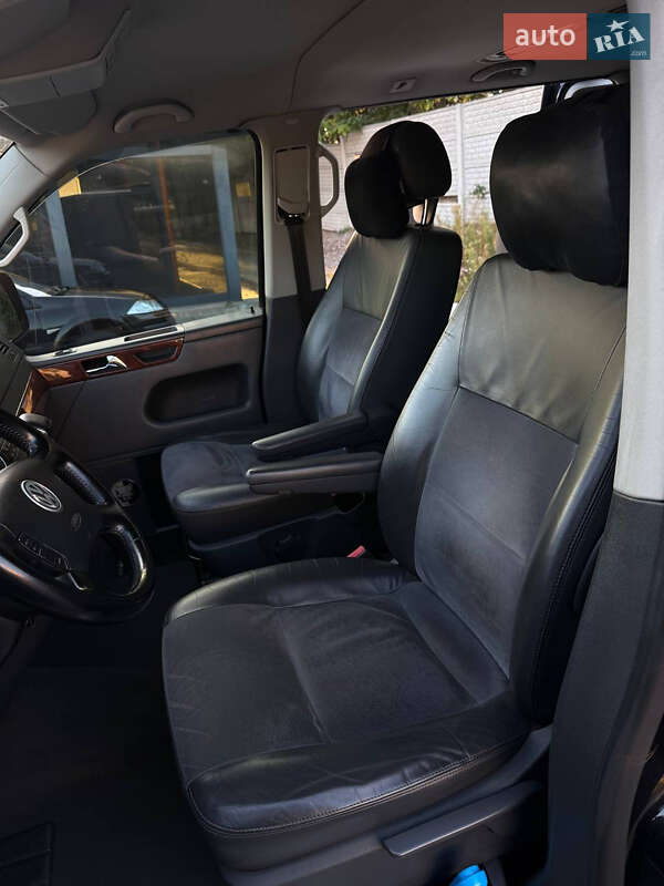 Мінівен Volkswagen Multivan 2009 в Харкові