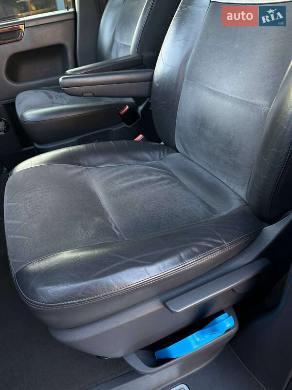 Мінівен Volkswagen Multivan 2009 в Харкові
