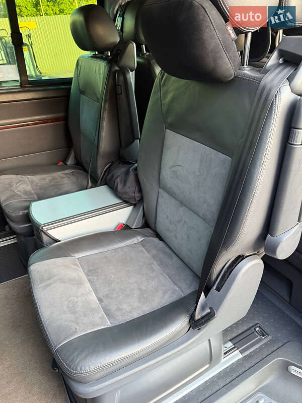 Мінівен Volkswagen Multivan 2009 в Харкові