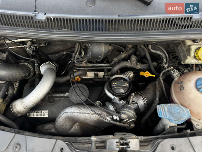 Мінівен Volkswagen Multivan 2007 в Житомирі