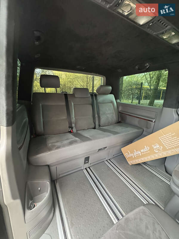 Минивэн Volkswagen Multivan 2008 в Днепре