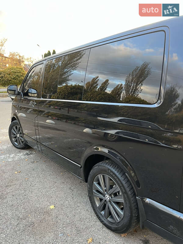 Мінівен Volkswagen Multivan 2012 в Черкасах