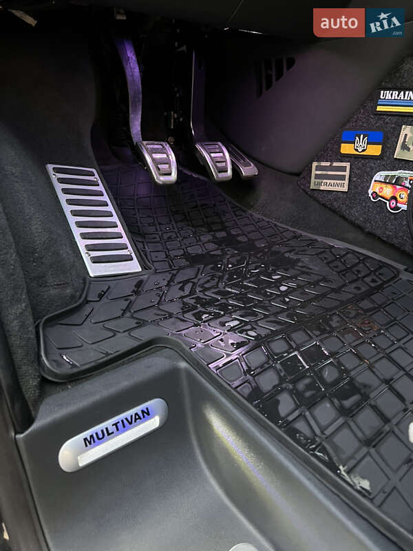 Мінівен Volkswagen Multivan 2012 в Черкасах