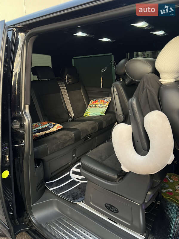 Мінівен Volkswagen Multivan 2012 в Черкасах