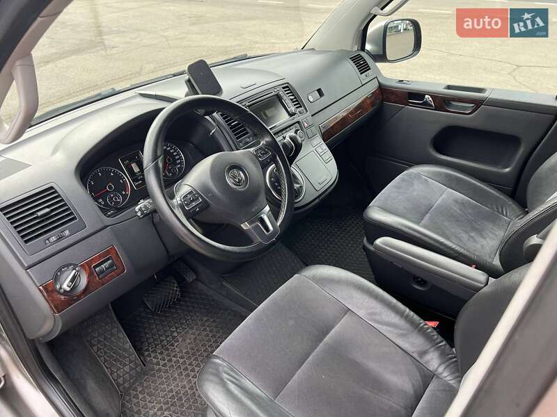 Мінівен Volkswagen Multivan 2015 в Одесі фото 14 Мінівен Volkswagen Multivan 2015 в Одесі