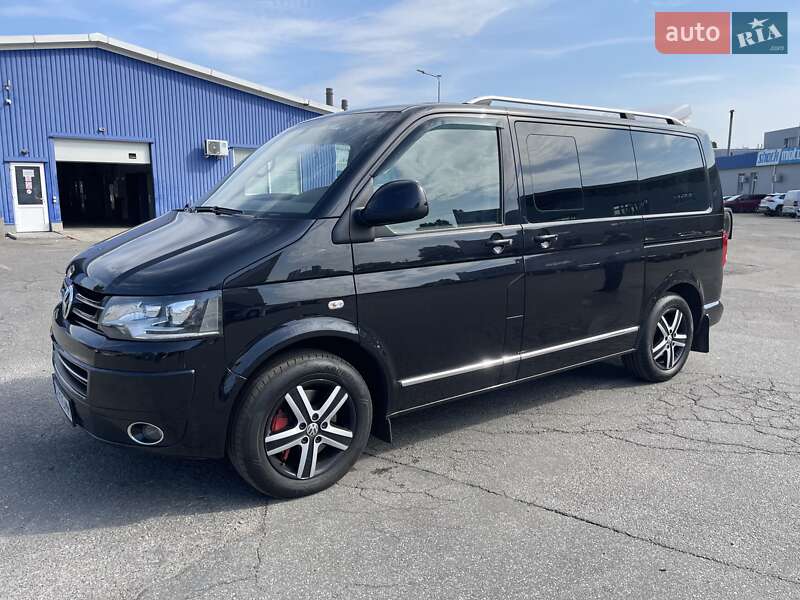 Мінівен Volkswagen Multivan 2012 в Києві