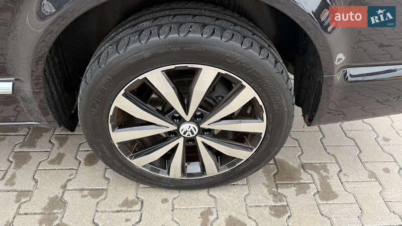 Мінівен Volkswagen Multivan 2020 в Києві