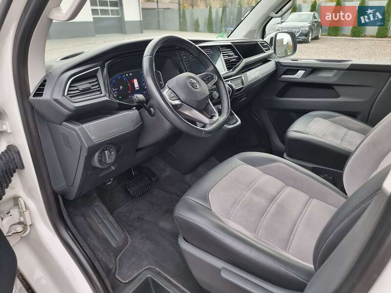 Мінівен Volkswagen Multivan 2020 в Радивиліві