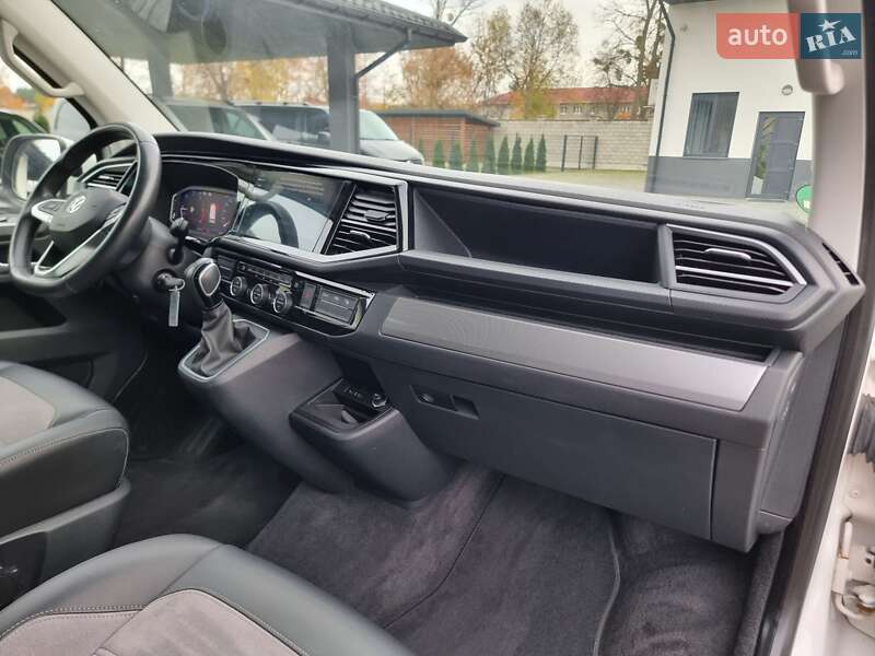 Мінівен Volkswagen Multivan 2020 в Радивиліві