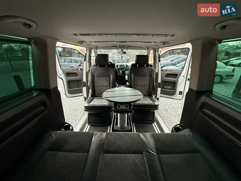 Мінівен Volkswagen Multivan 2011 в Стрию