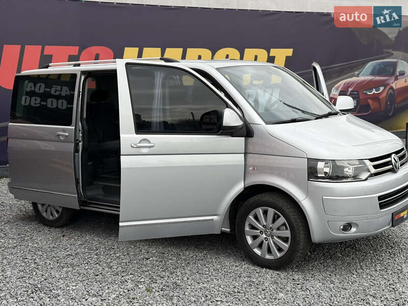 Мінівен Volkswagen Multivan 2011 в Стрию