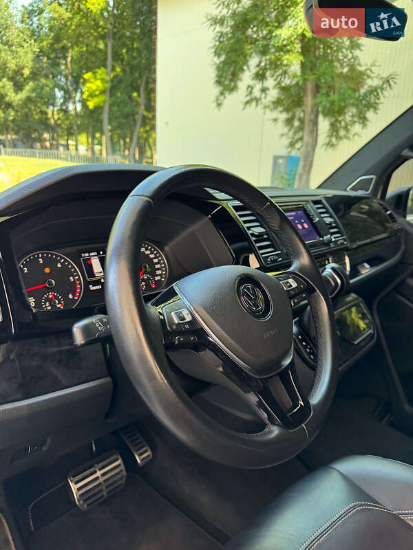 Мінівен Volkswagen Multivan 2017 в Чернівцях фото 18 Мінівен Volkswagen Multivan 2017 в Чернівцях