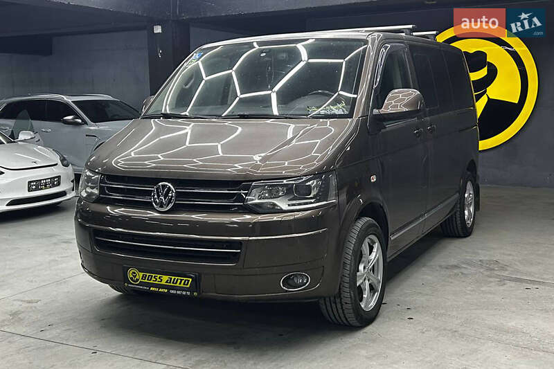 Мінівен Volkswagen Multivan 2015 в Чернівцях фото 3 Мінівен Volkswagen Multivan 2015 в Чернівцях