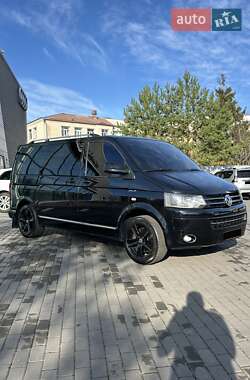 Минивэн Volkswagen Multivan 2011 в Киеве