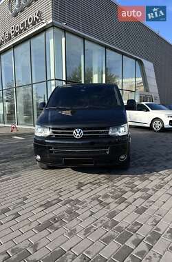 Минивэн Volkswagen Multivan 2011 в Киеве