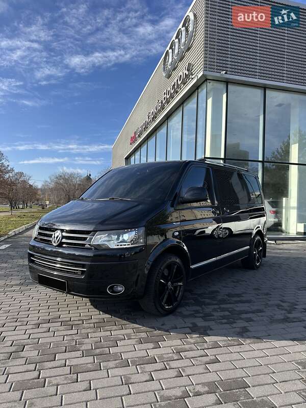 Volkswagen Multivan 2011