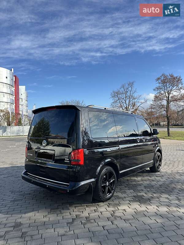 Минивэн Volkswagen Multivan 2011 в Киеве