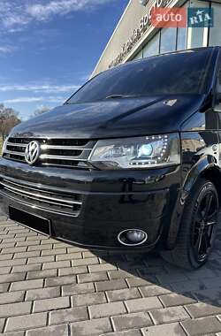 Минивэн Volkswagen Multivan 2011 в Киеве