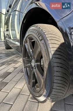 Минивэн Volkswagen Multivan 2011 в Киеве