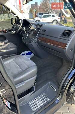 Минивэн Volkswagen Multivan 2011 в Киеве