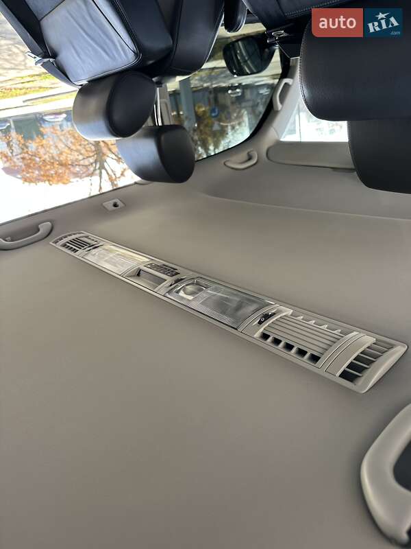 Минивэн Volkswagen Multivan 2011 в Киеве