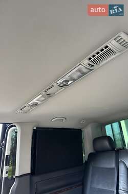 Минивэн Volkswagen Multivan 2011 в Киеве
