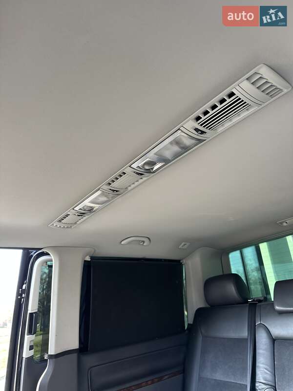 Минивэн Volkswagen Multivan 2011 в Киеве