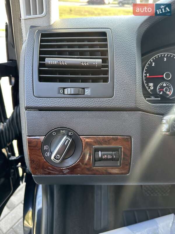 Мінівен Volkswagen Multivan 2011 в Києві фото 39 Мінівен Volkswagen Multivan 2011 в Києві