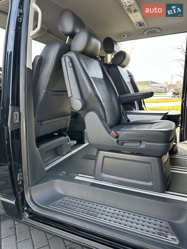 Минивэн Volkswagen Multivan 2011 в Киеве
