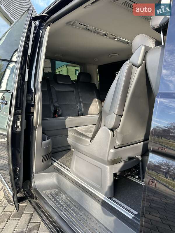 Минивэн Volkswagen Multivan 2011 в Киеве